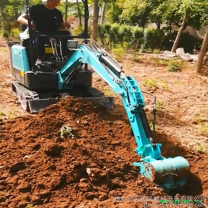 施肥机中耕新型农用打药机 小型履带挖掘机参数园林改造小型挖土机z1图2